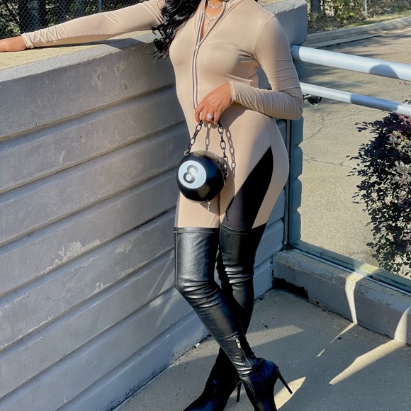 Taupe and black jumpsuit - Picture 2 of 2